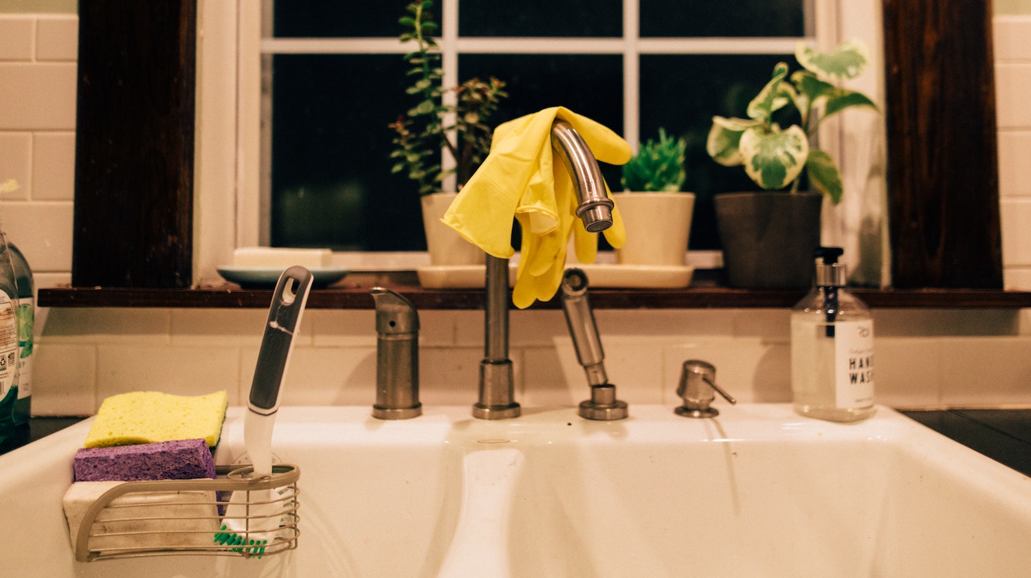 How to Clean Kitchen Sink Drain and Waste Disposal Unit.